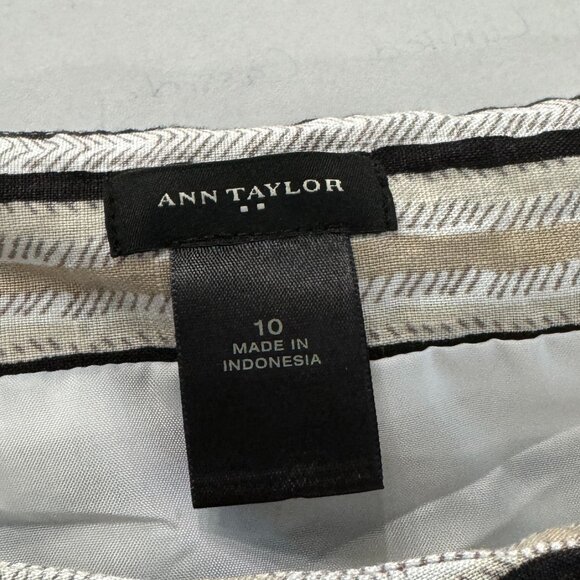 Black and Cream Pattern Midi Skirt Linen with Handkerchief Hem - Picture 4 of 4